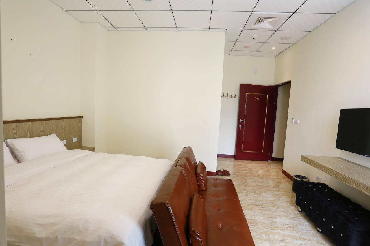Changju Hotel-附免費停車位 T'ai-tung エクステリア 写真